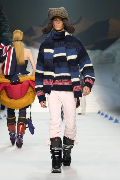 Look 8